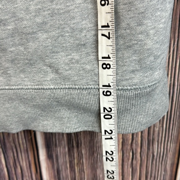 Carhartt Unisex Gray Hoodie- Size 10/12 Medium - Picture 10 of 13
